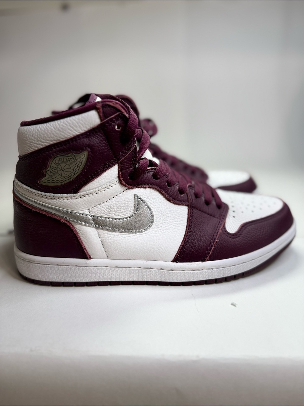 Nike Jordan 1 Retro High OG Bordeaux Size 8.5 BORDEAUX/WHITE-METALLIC